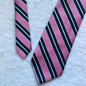 Mens tie with lines navyblue/pink/white/babyblue 
58" length; 3¼" width 100%silk